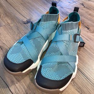 womens chaco Z/Ronin sandal size 11